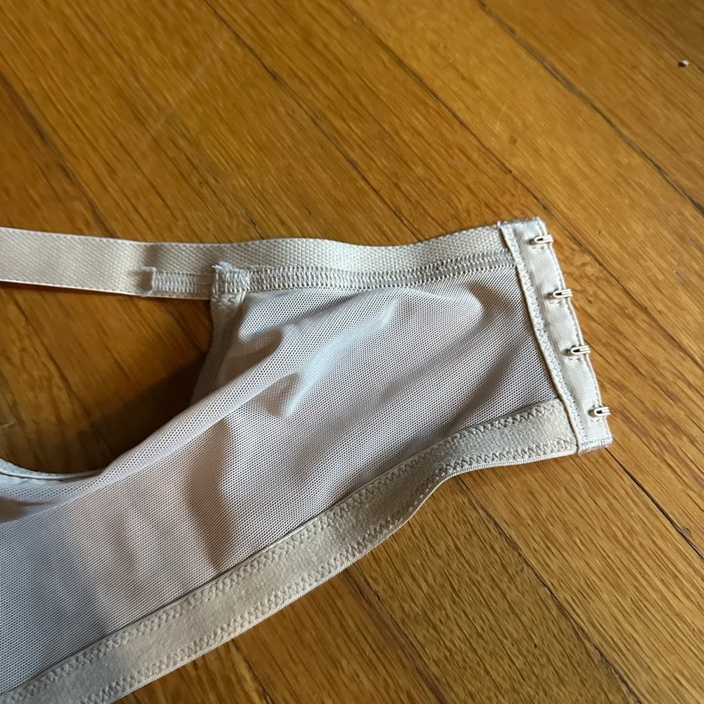 Cacique Tan Lightly Lined Balconette Breathable Bra, 46D, NWT